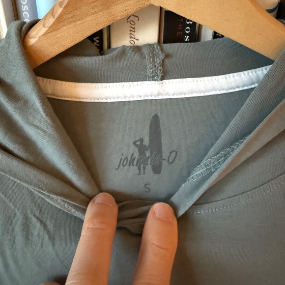 johnnie-O | S | Hoodie T-Shirt - Picture 2 of 10